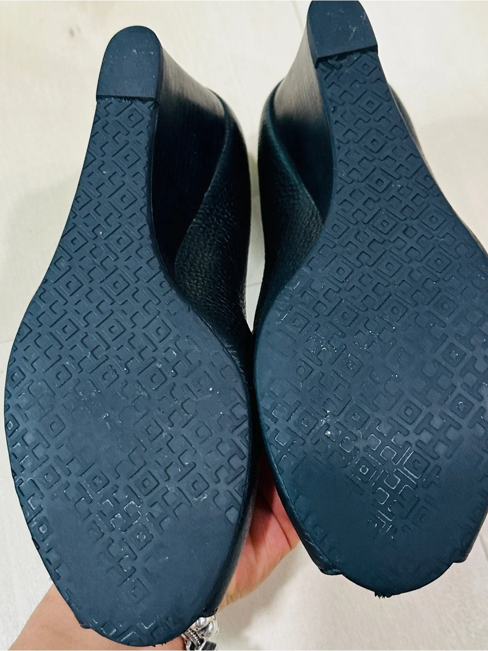 Tory Burch silhouette classic